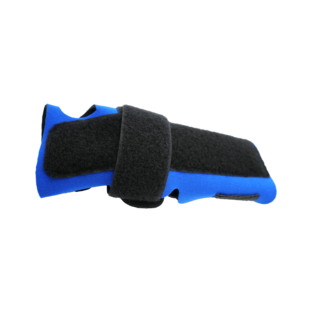 Blue and black wrist extension splint with adjustable Velcro strap, made in the USA, RCAI, best orthopedic braces for B2B.